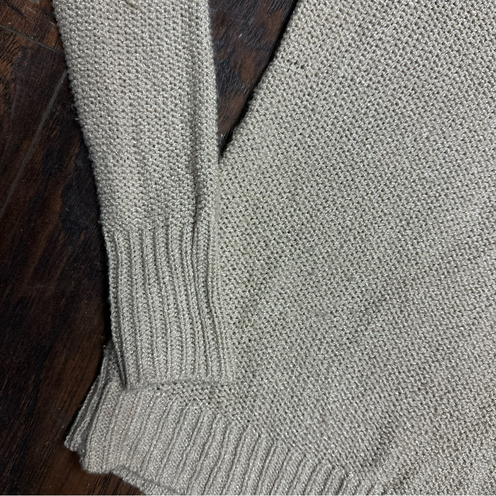 LC Lauren Conrad M Beige Grey Lace Heart Accent Girlhood Tunic Sweater <<<288>>> - Picture 6 of 9